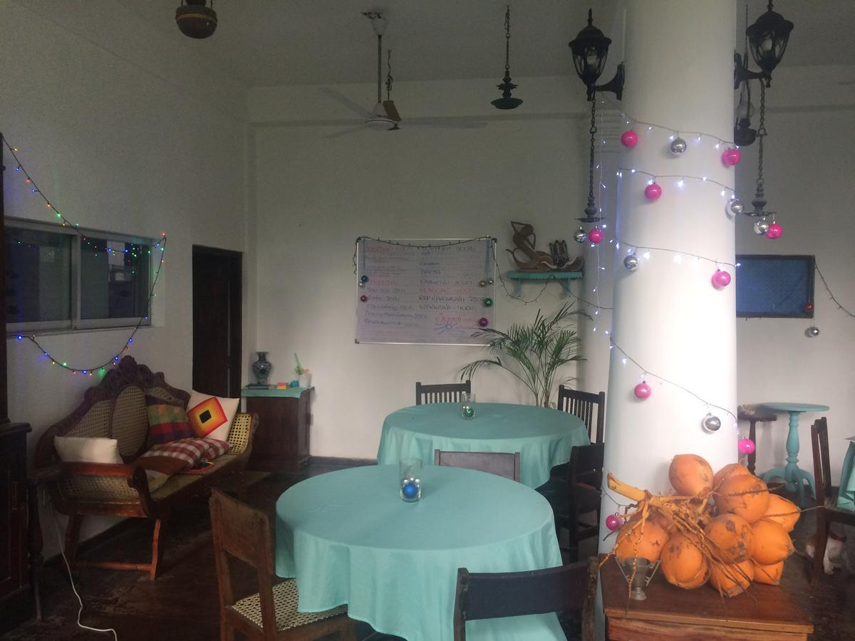 Sunny Family Hotel Unawatuna Exterior foto