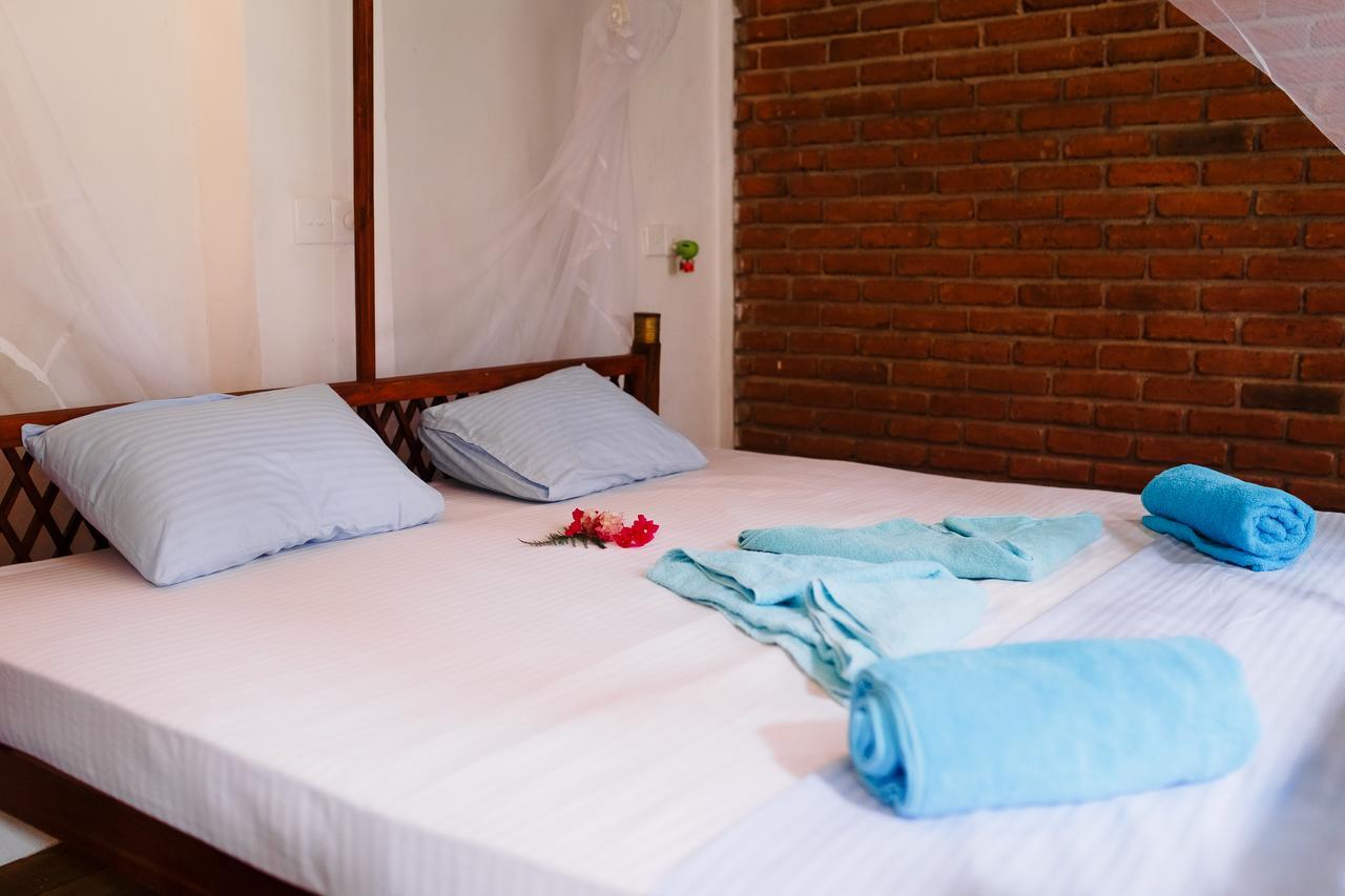Sunny Family Hotel Unawatuna Exterior foto